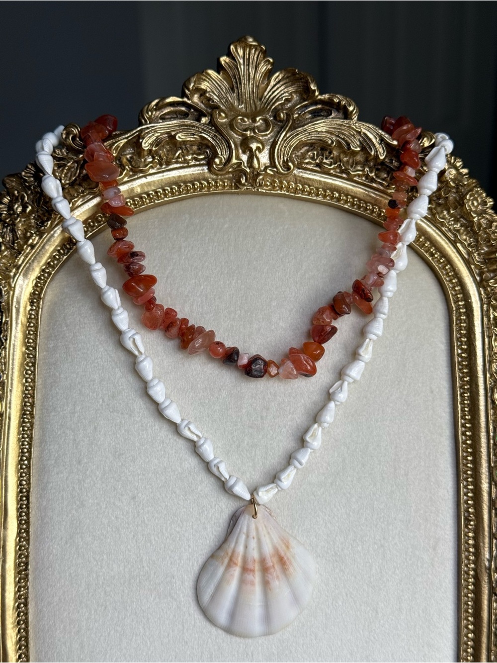 White Shell Pendant Necklace with Carnelian Chip Beads